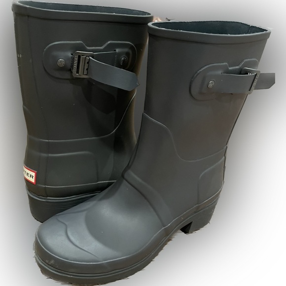 Hunter Shoes - Hunter Boots Women’s Size 10 Dark Gray Rubber Mid-calf